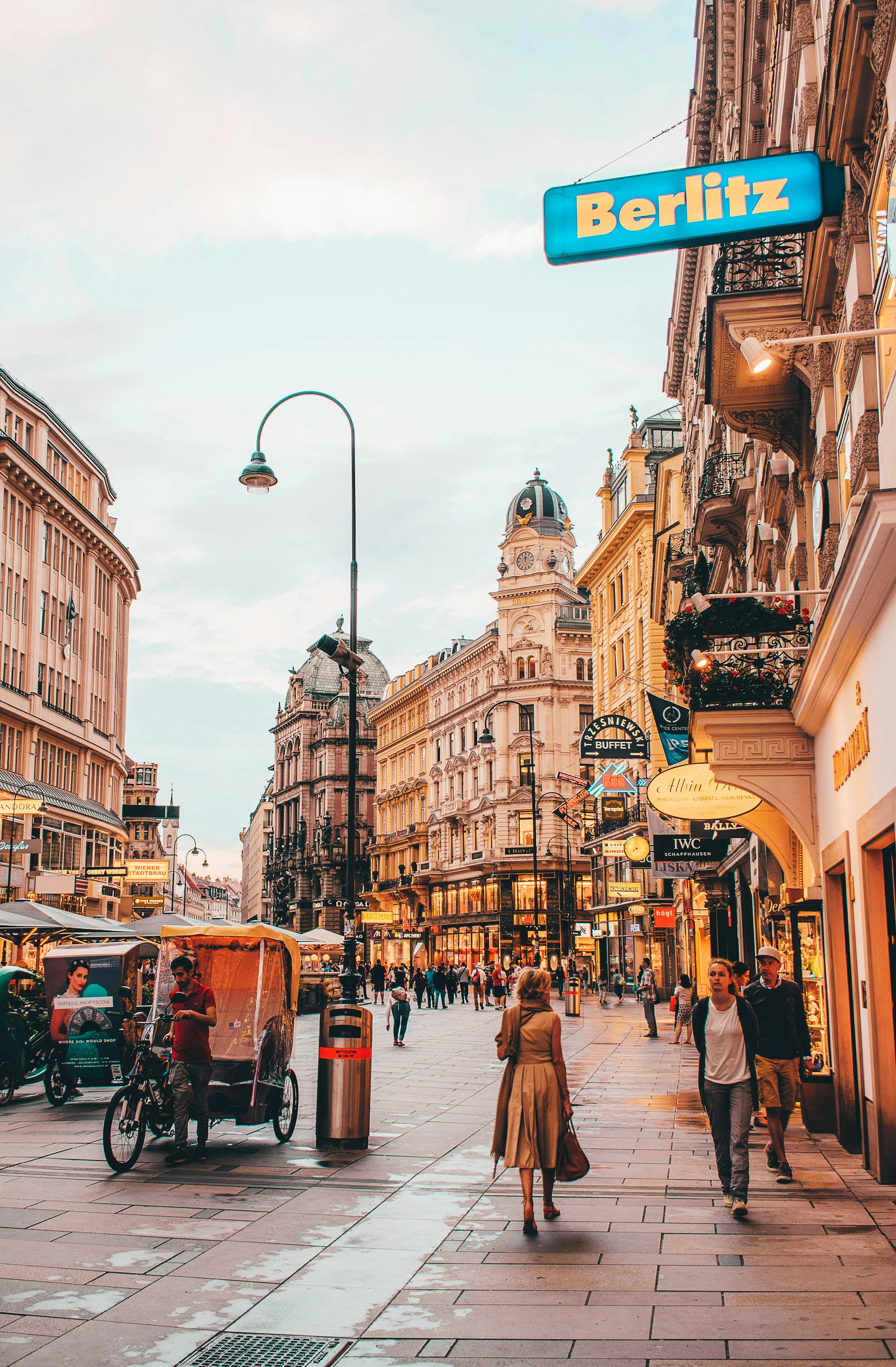 Vienna 2025: Coffeehouses, Music, and Imperial Streets — A Complete 2–4 Day City Guide
