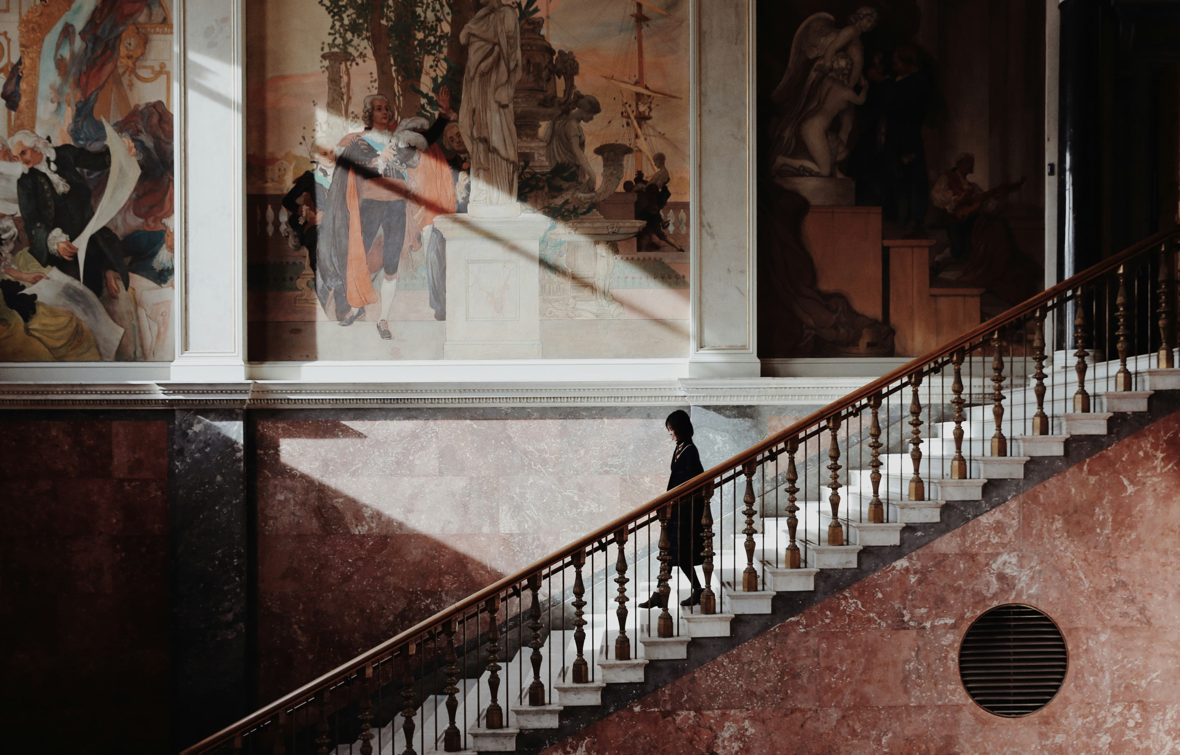 Stockholm 2025: Islands, Design, and Waterside Walks — A Complete 2–4 Day City Guide