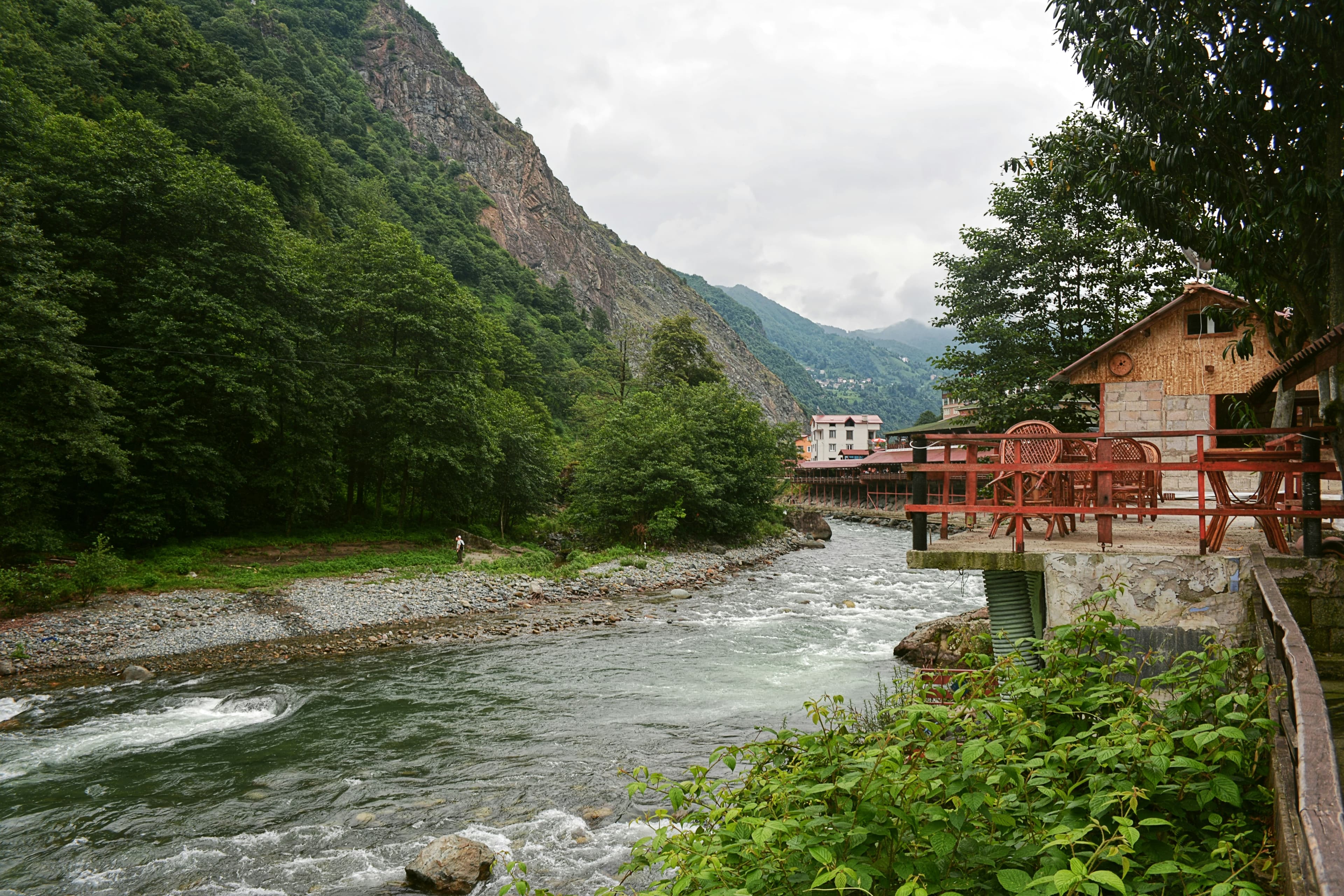 Rize & Kaçkarlar 2025: Çay Bahçeleri, Fırtına Vadisi, Yaylalar ve Yürüyüş Rotaları — 4–6 Günlük Karadeniz Rehberi