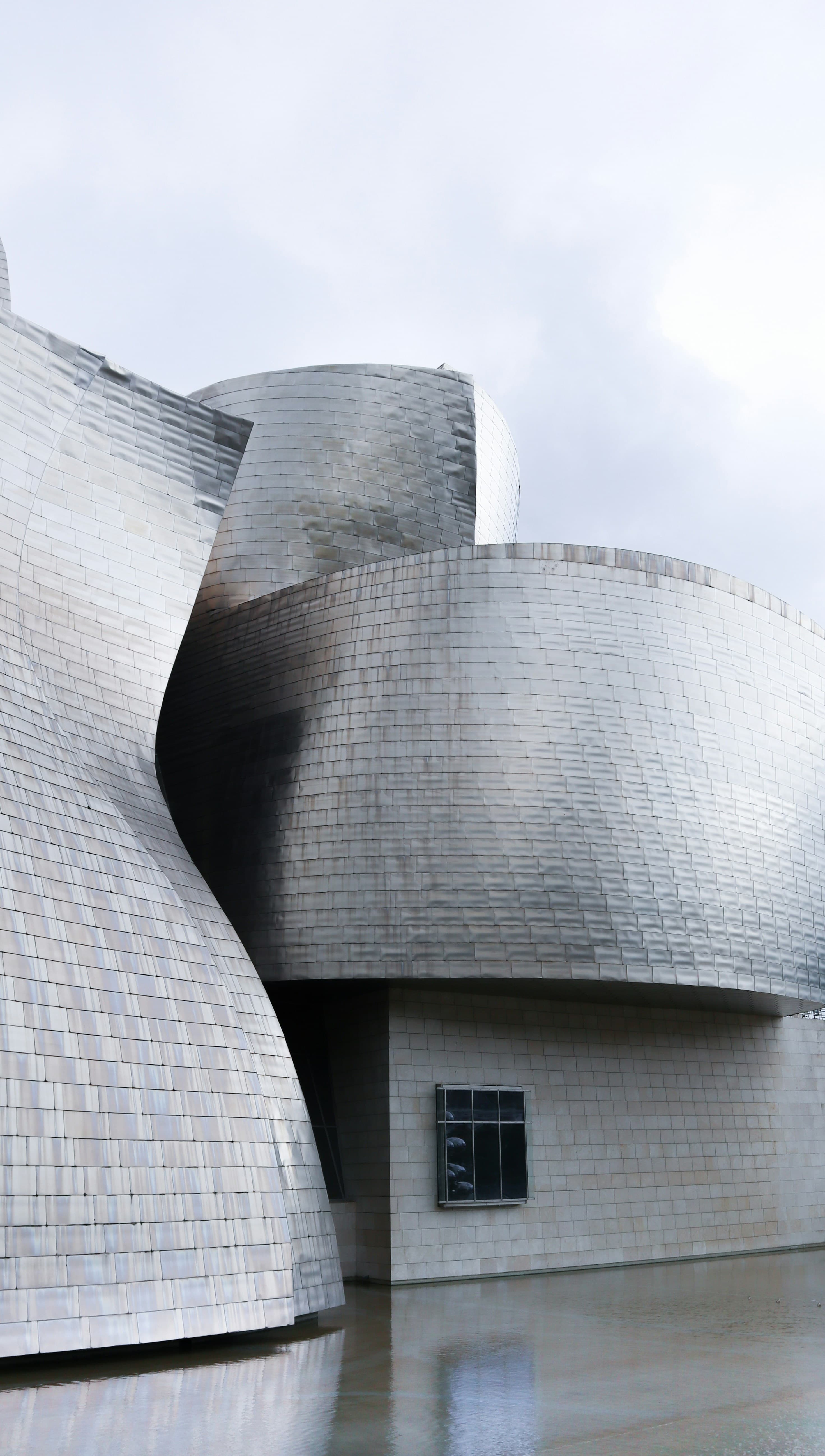 Bilbao 2025: Guggenheim, Riverfront Walks, and Pintxos Mastery — A Complete Bilbao City Guide (2–4 Days + Day Trips)