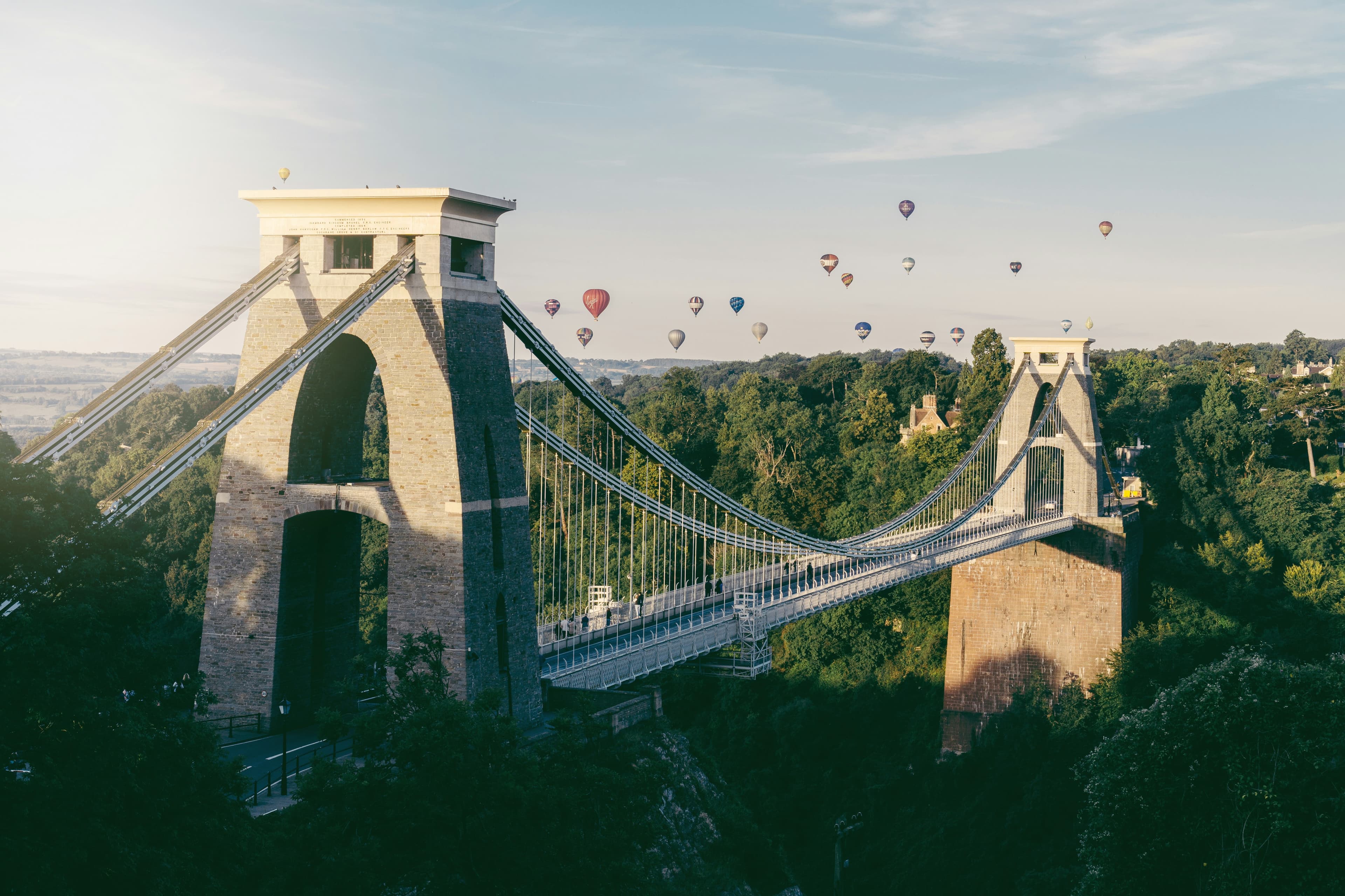 Bristol 2025: Harbourside Light, Street Art, and a Realistic 2–4 Day City Guide