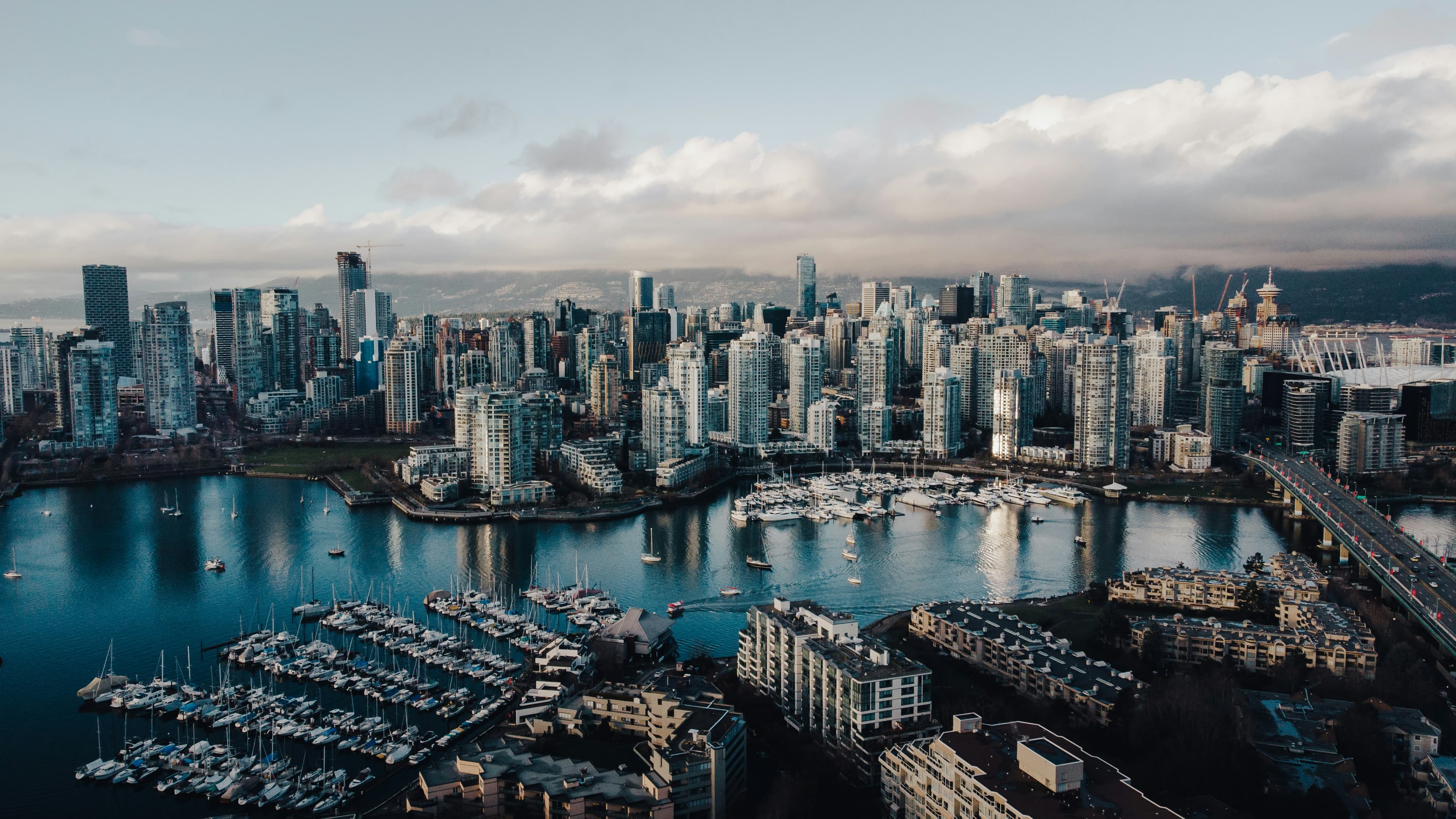 Vancouver 2025: Coast, Mountains, and Markets — A 2–4 Day City Guide That Breathes
