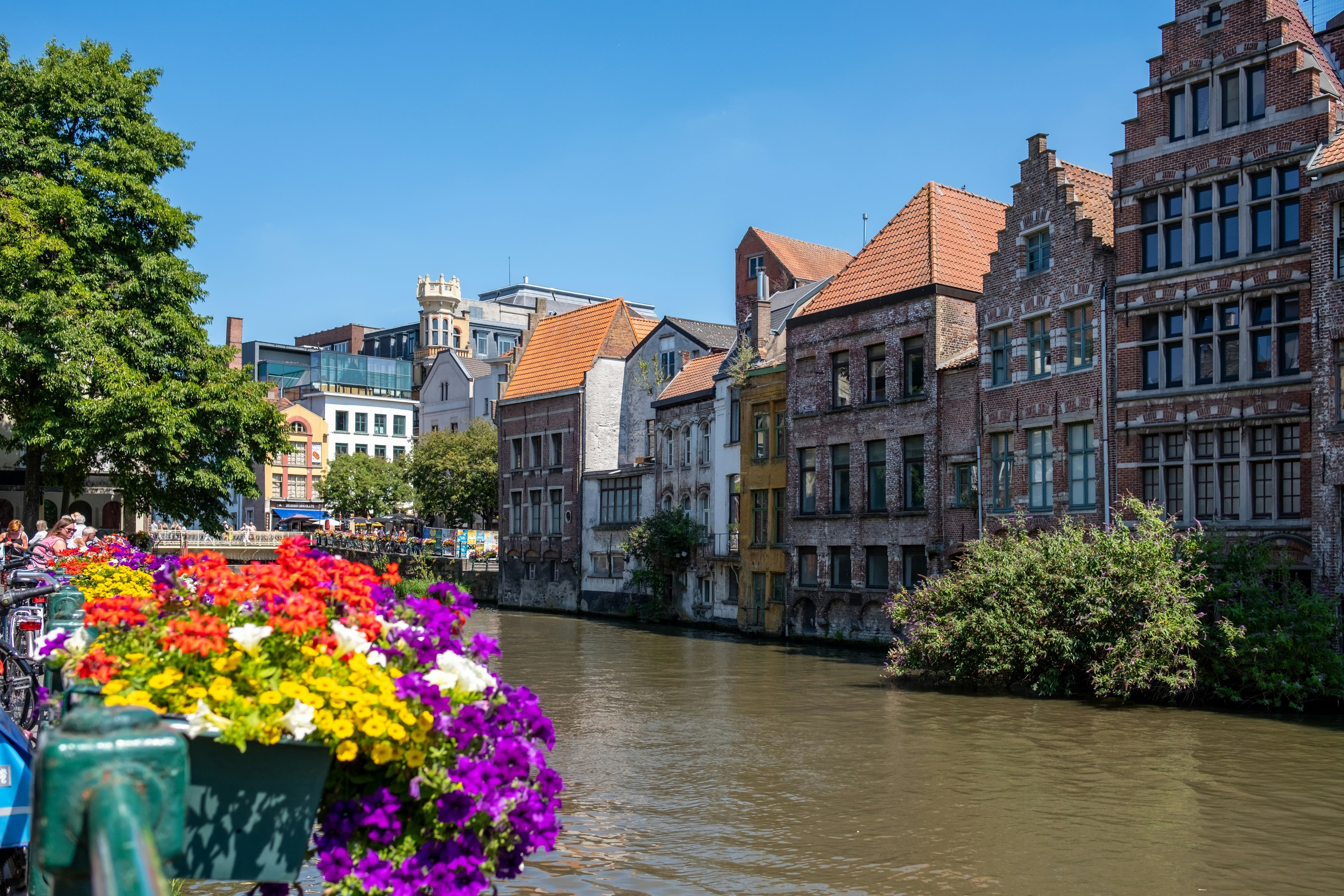 Ghent 2025: Canals, Belfries, Markets and a Calm 2–4 Day City Guide